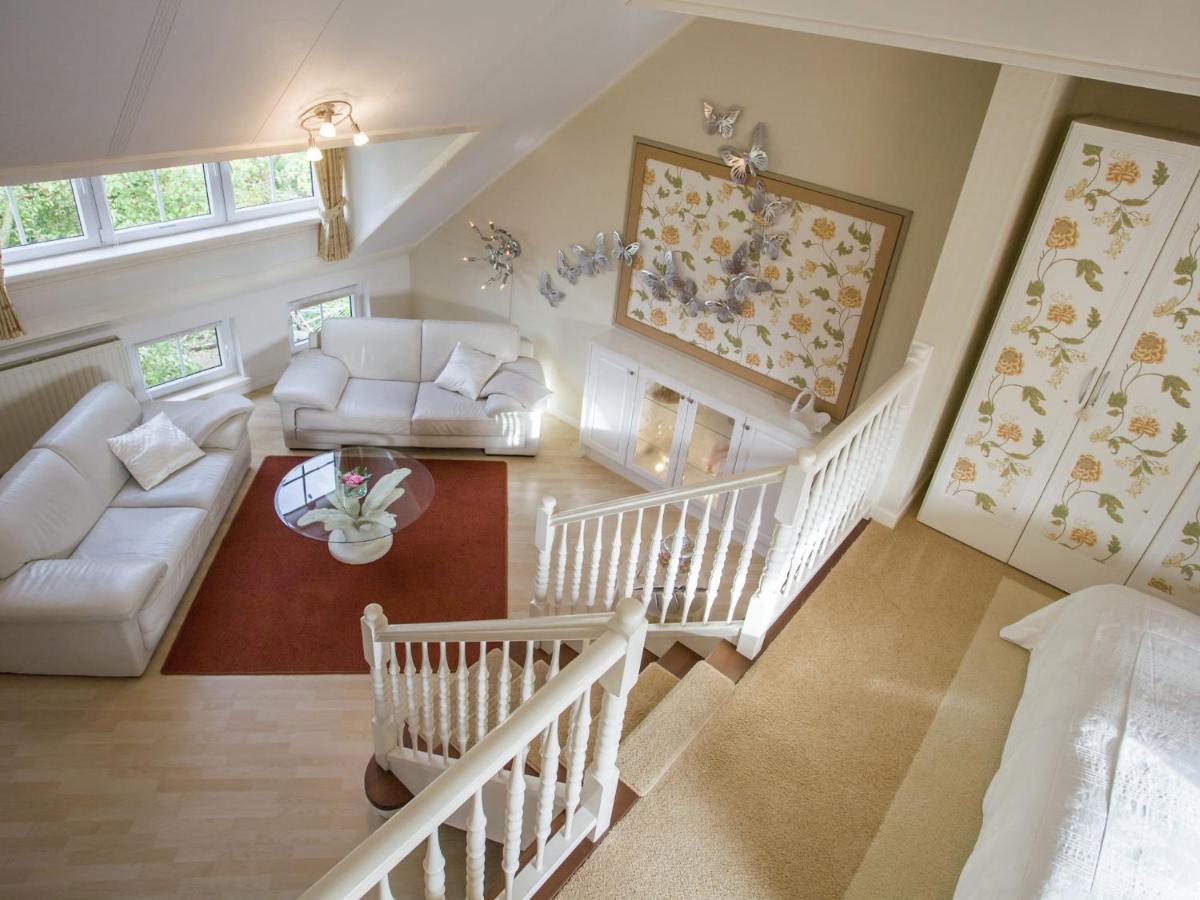 Boutique Apartment In Ritthem With Terrace Eksteriør billede