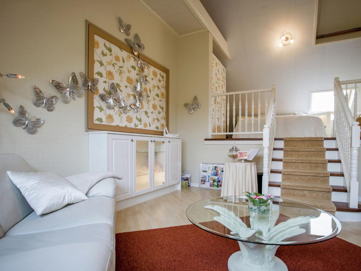 Boutique Apartment In Ritthem With Terrace Eksteriør billede