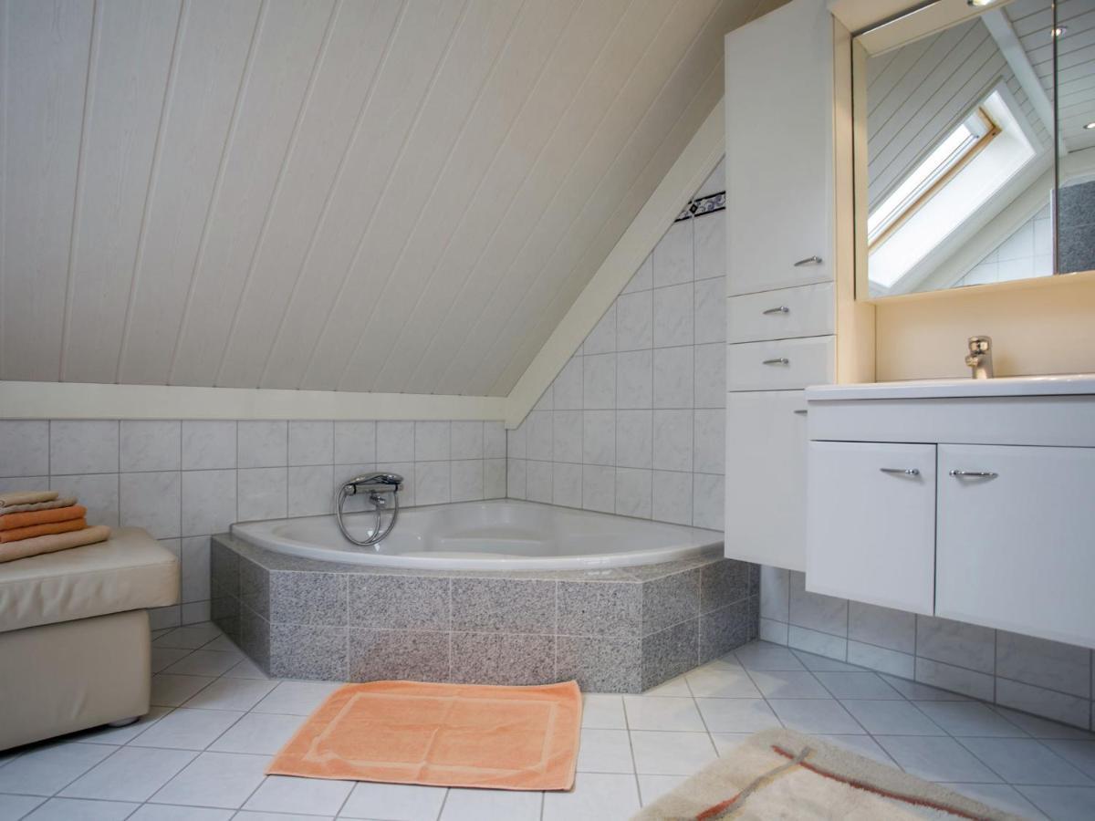 Boutique Apartment In Ritthem With Terrace Eksteriør billede